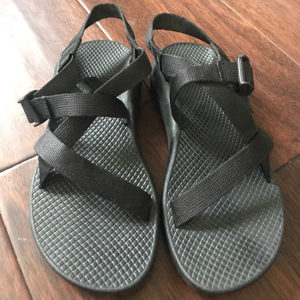 Black chacos